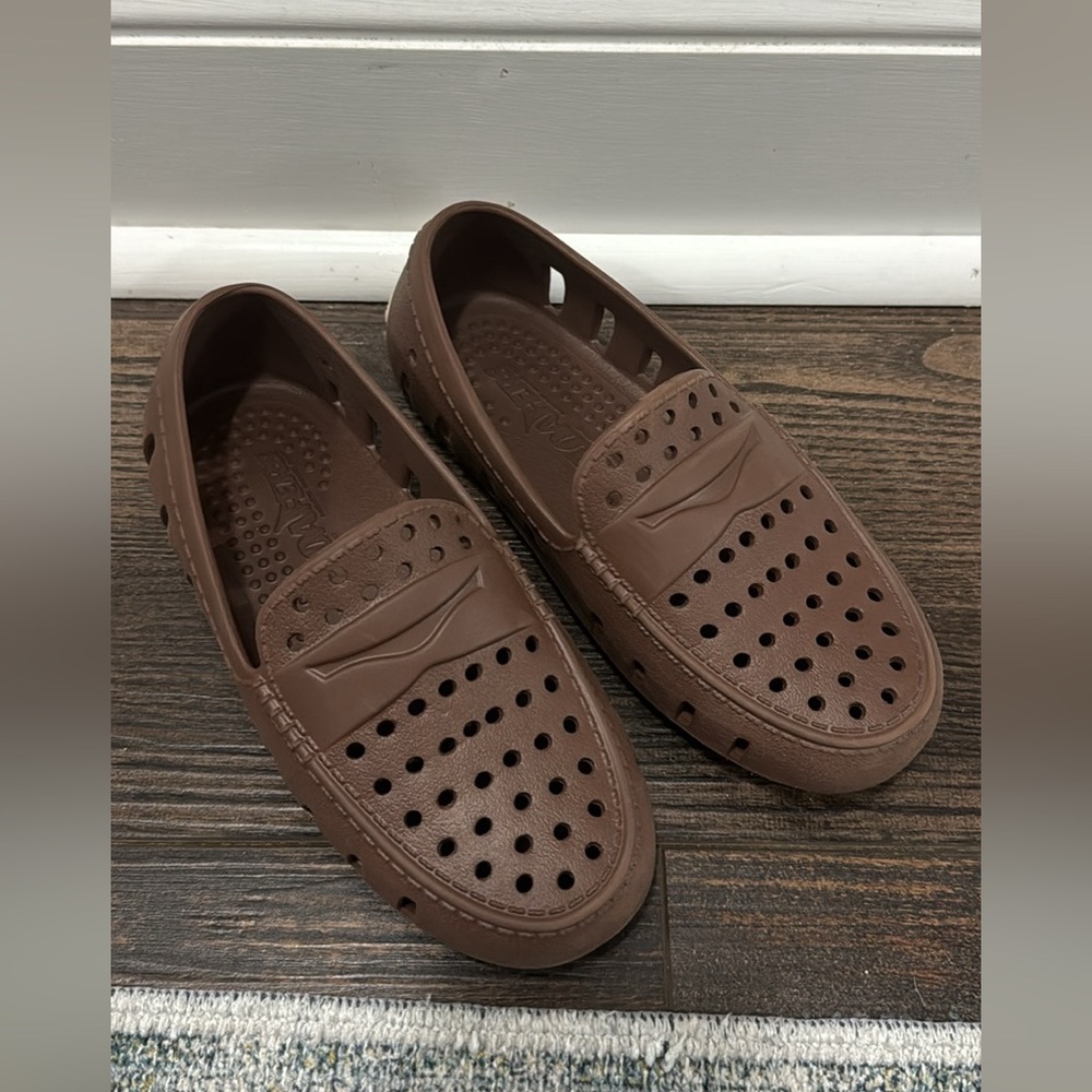 SOLD Floafers Size 1